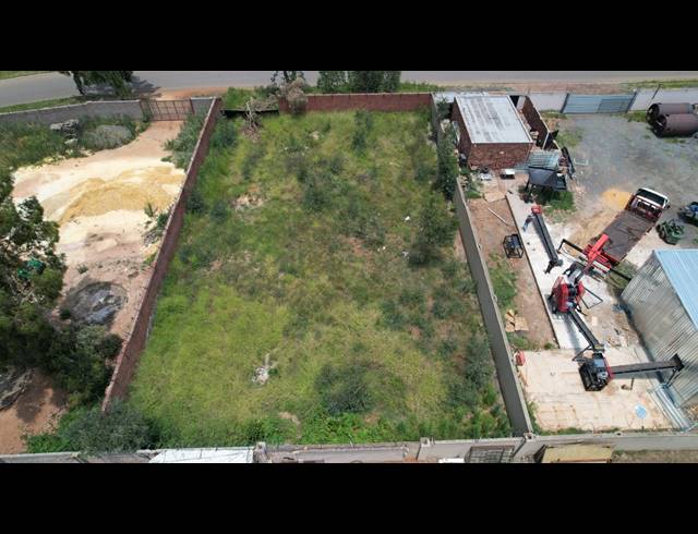 1,000M² INDUSTRIAL YARD TO LET IN ALRODE SOUTH